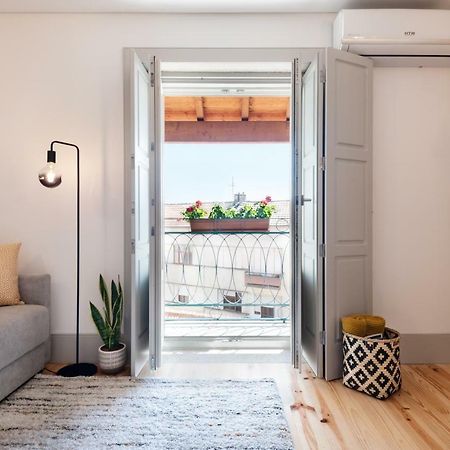 Lovelystay - Sun Loft W/ Balcony Porto Exteriér fotografie